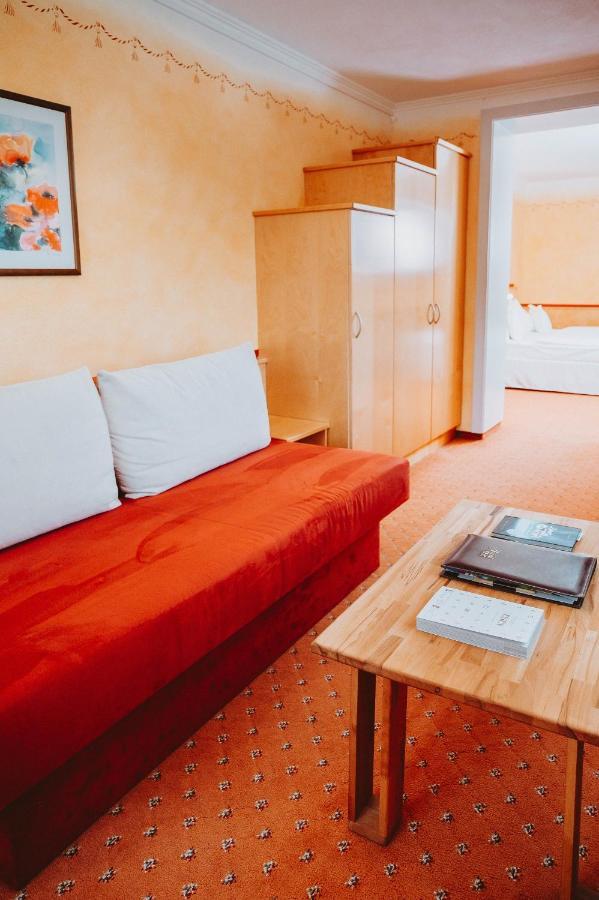 Hotel Bruecklwirt Niklasdorf Екстер'єр фото